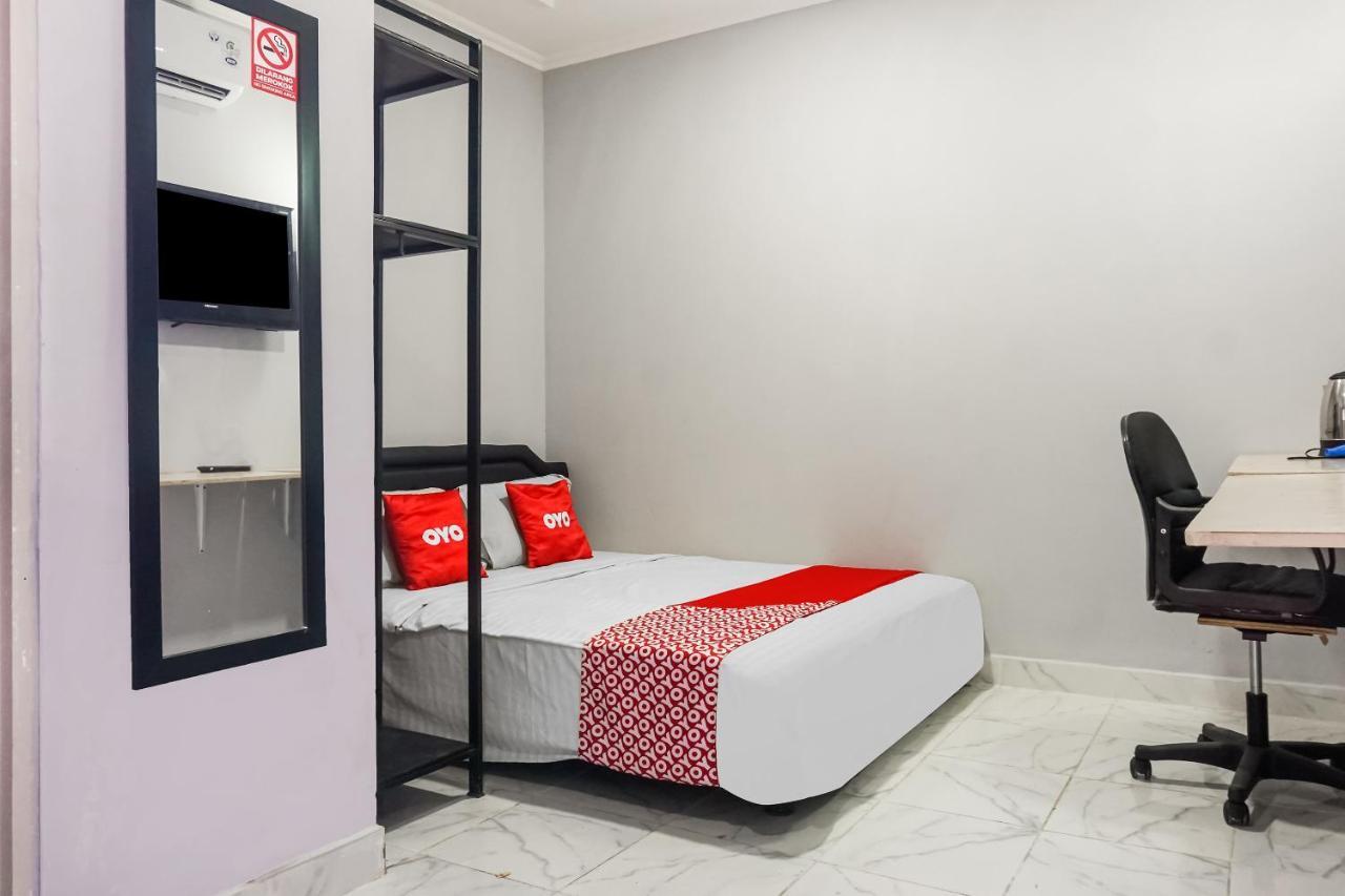 Collection O 91131 New V1 Hotel Jakarta Exteriör bild